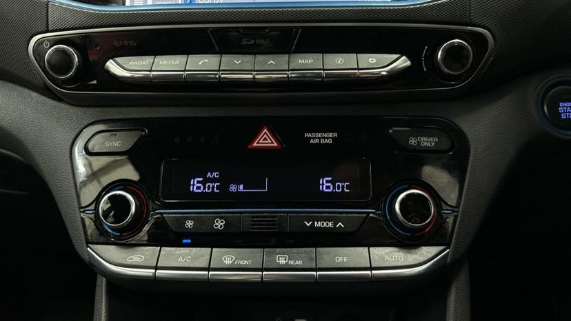 Air Conditioning / Dual Climate Control 