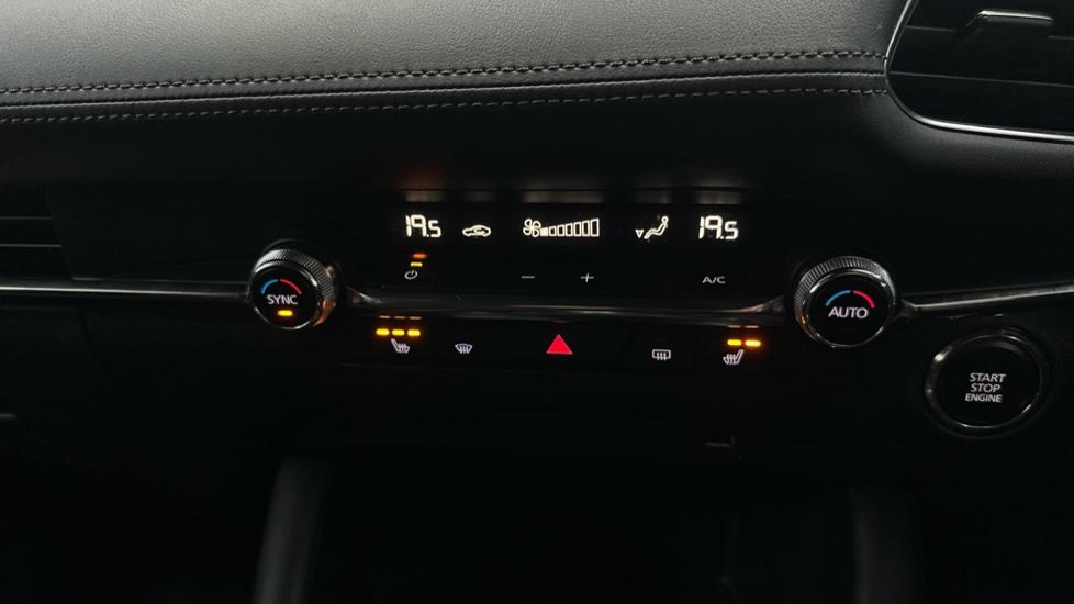 Air Conditioning /Dual Climate Control/Heated Seats 