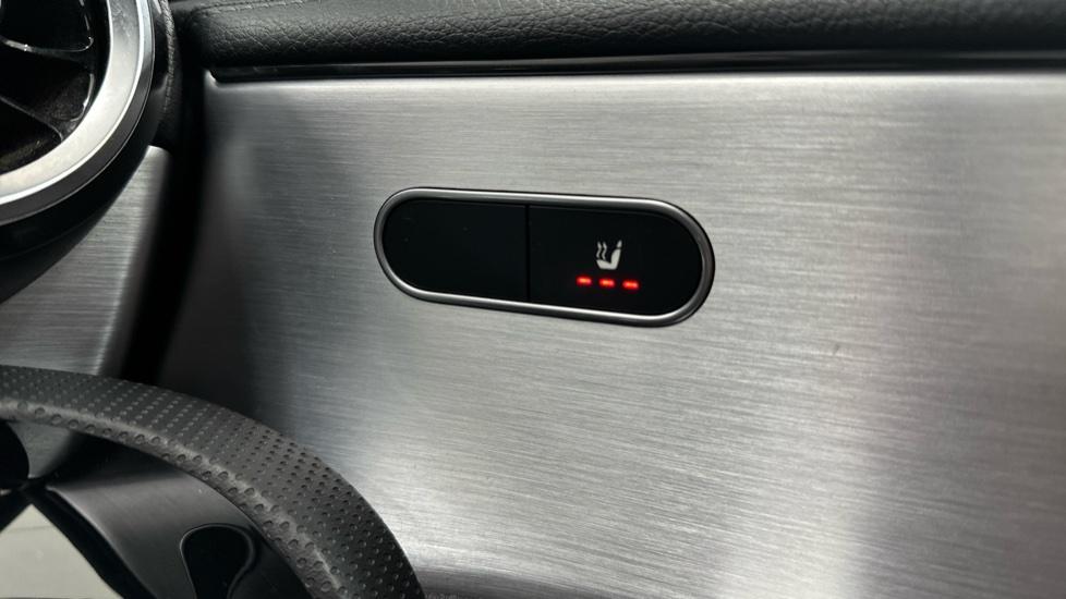 Heated Seats 