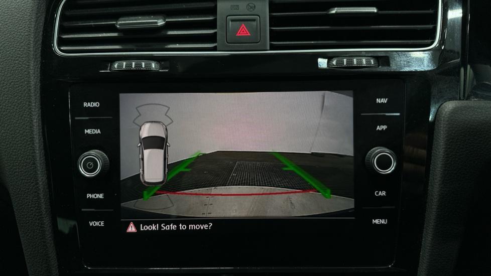 Rear View Camera /Park Pilot 