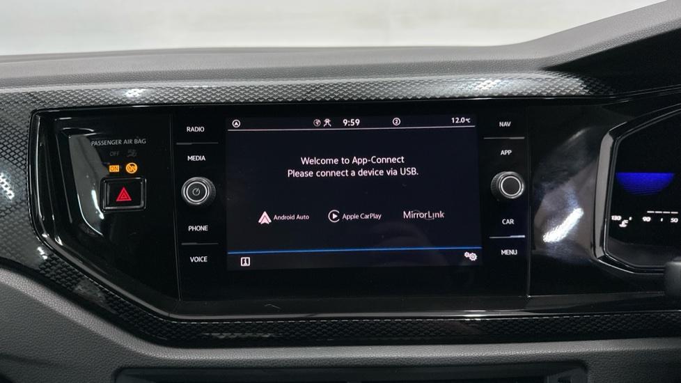 Apple Car Play & Android Auto