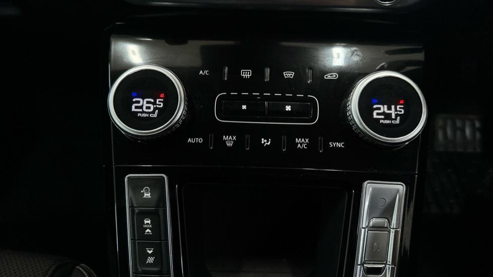 Air Conditioning /Dual Climate Control/Heated Seats 