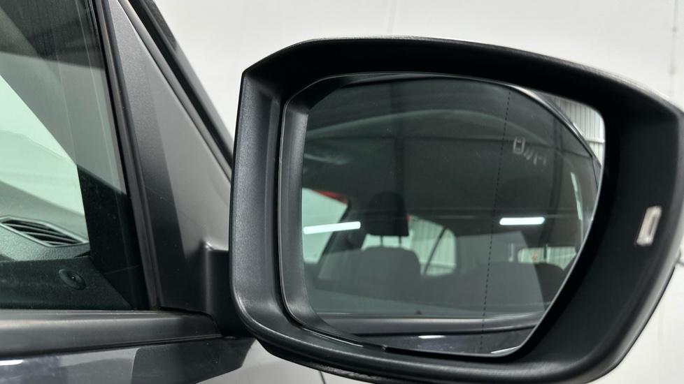 Blind Spot Monitoring System 