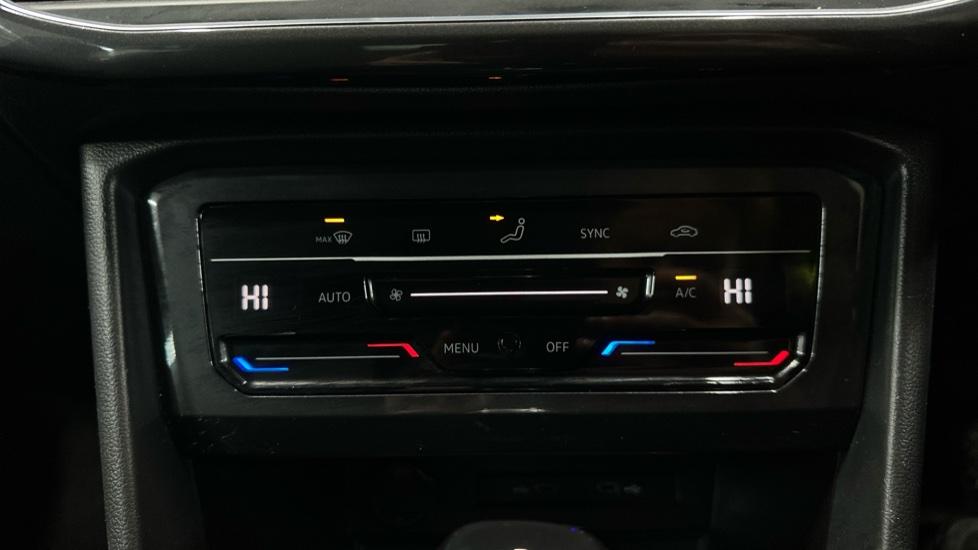 Air Conditioning /Dual Climate Control 