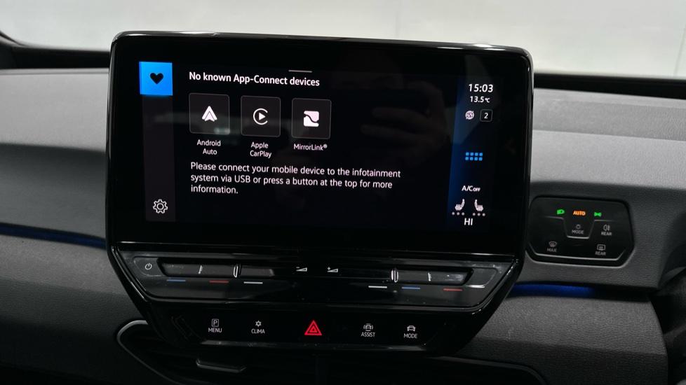 Apple Car Play & Android Auto