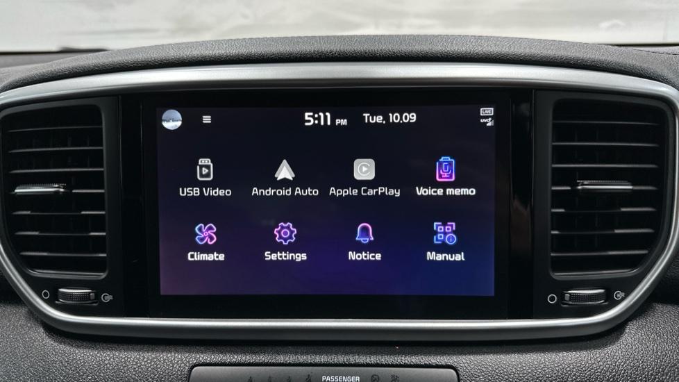 Apple Car Play & Android Auto