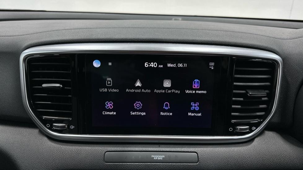 Apple Car Play & Android Auto