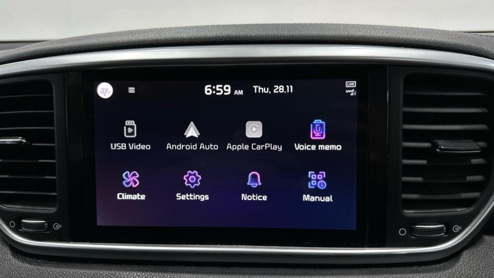 Apple Car Play & Android Auto