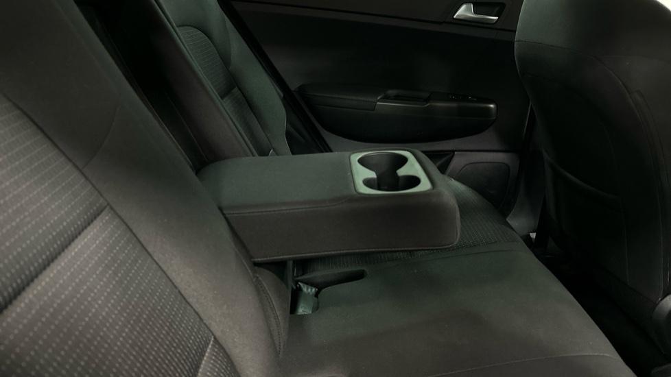 Rear Armrest/ Cup Holder