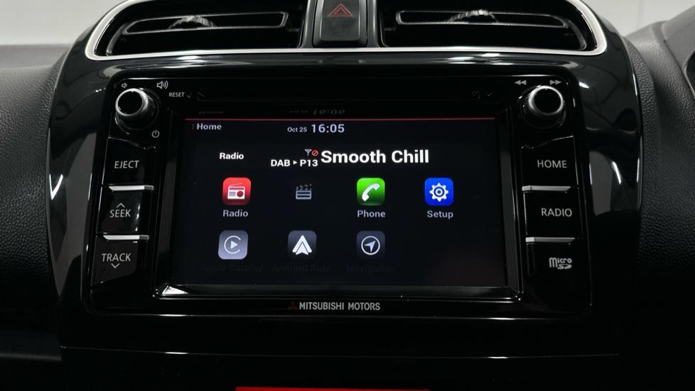 Apple Car Play & Android Auto