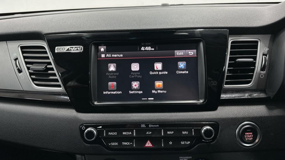 Apple Car Play & Android Auto