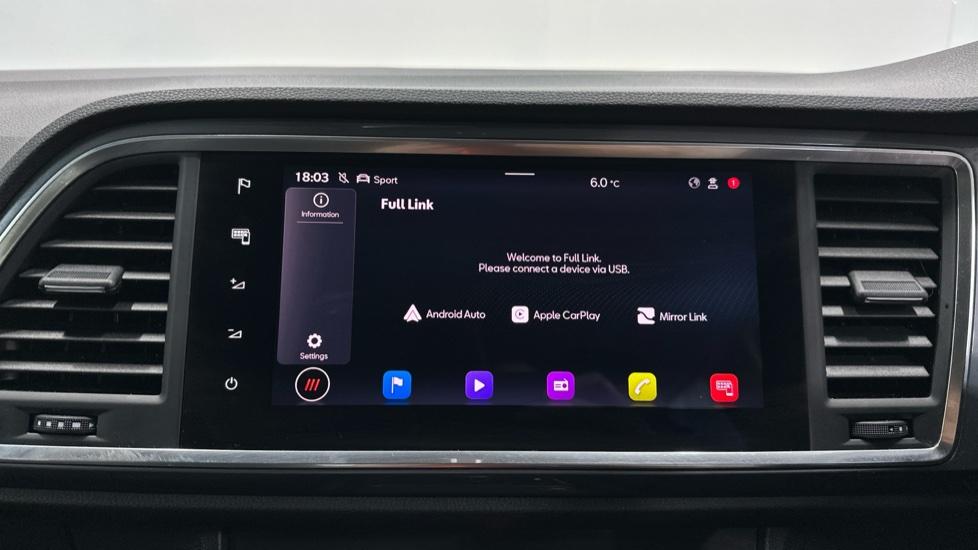 Apple Car Play & Android Auto