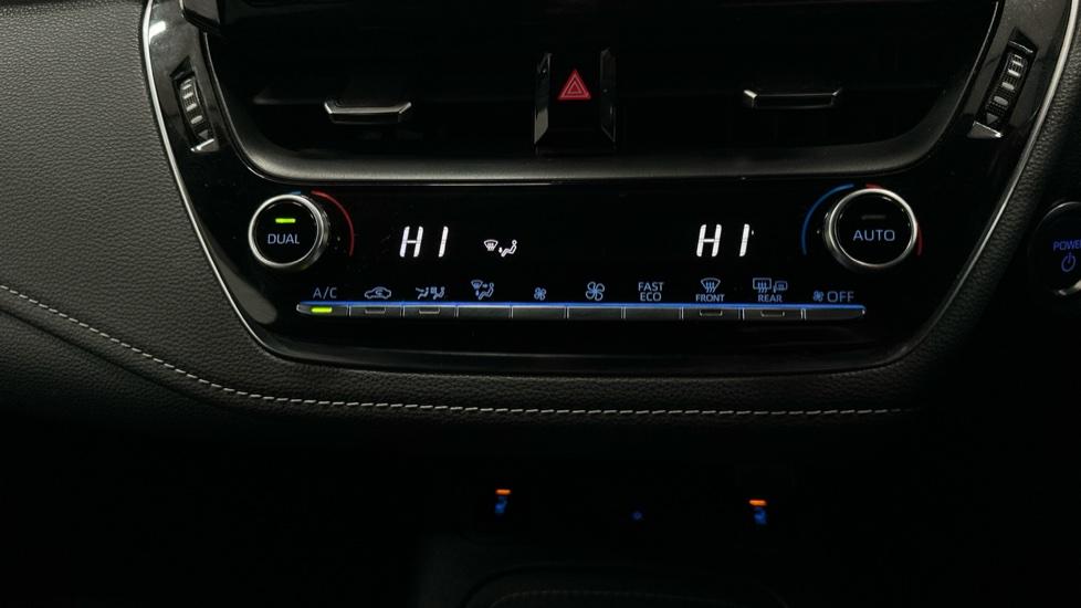 Air Conditioning /Dual Climate Control 