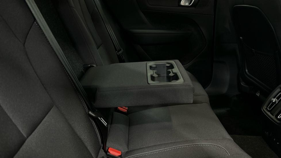 Rear Armrest/ Cup Holder