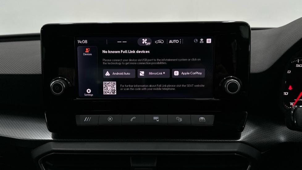 Apple Car Play & Android Auto