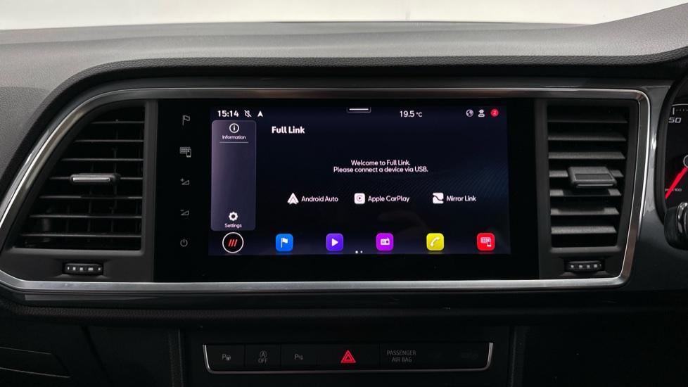 Apple Car Play & Android Auto