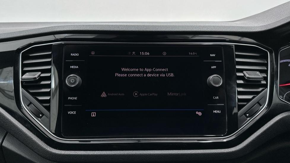 Apple Car Play & Android Auto