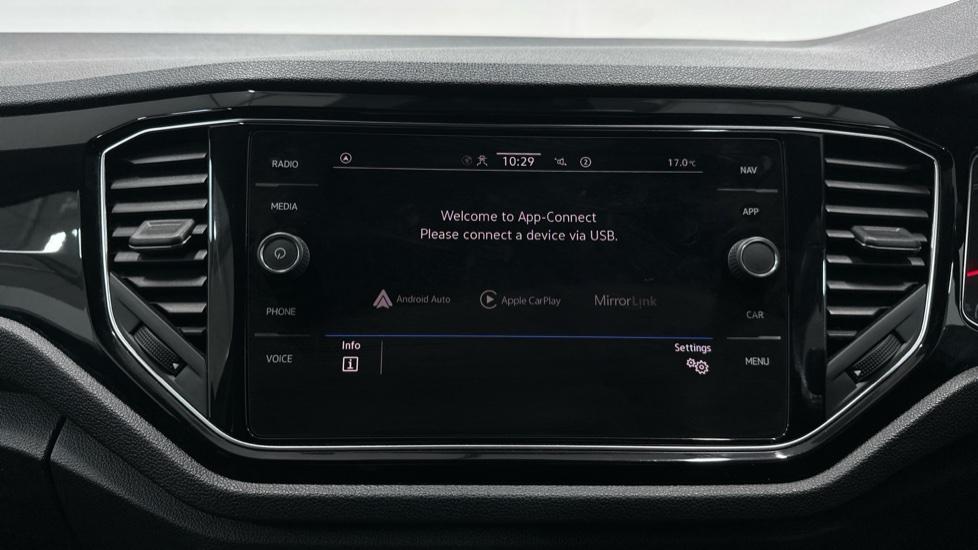 Apple Car Play & Android Auto