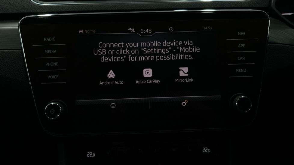 Apple Car Play & Android Auto