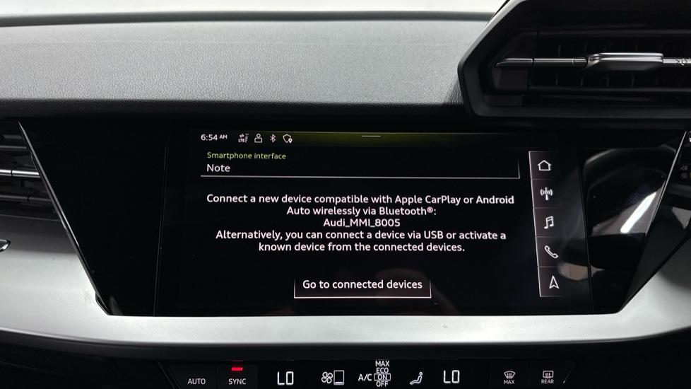 Apple Car Play & Android Auto