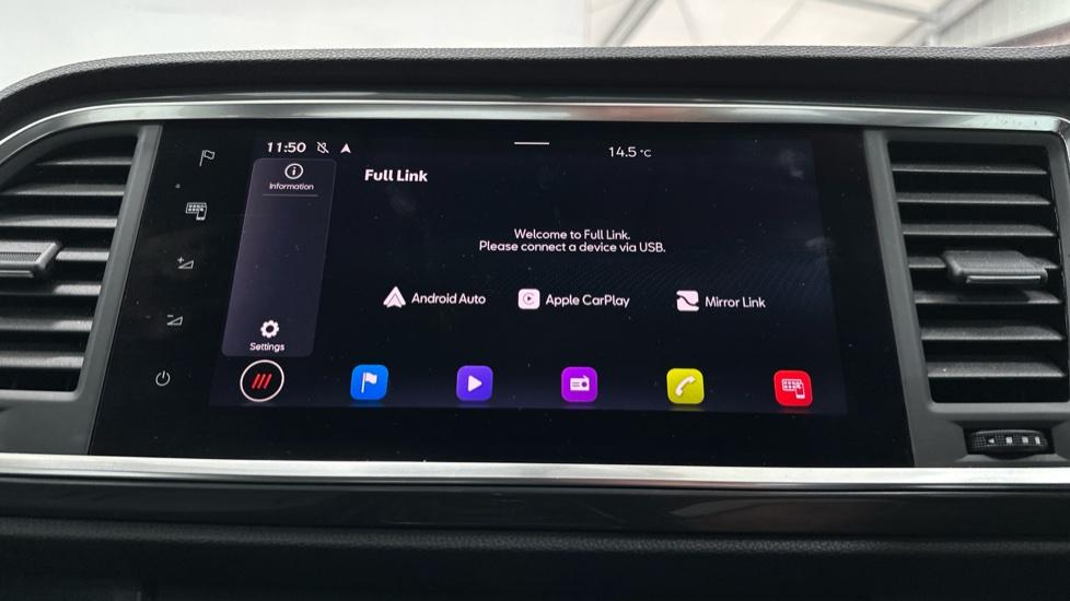 Apple Car Play & Android Auto