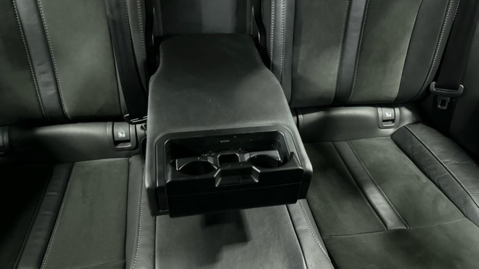 Rear Armrest/ Cup Holder