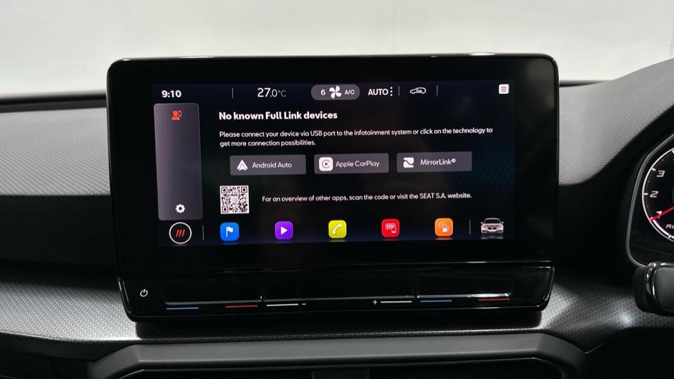 Apple Car Play & Android Auto