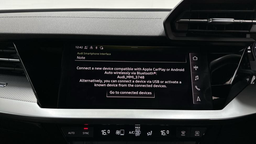 Apple Car Play & Android Auto