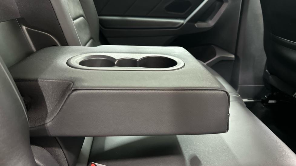 Rear Armrest/ Cup Holder