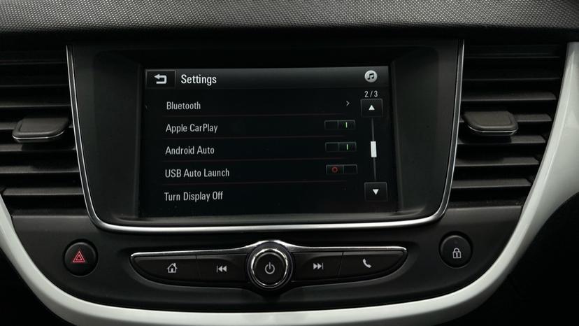 Apple Car Play & Android Auto