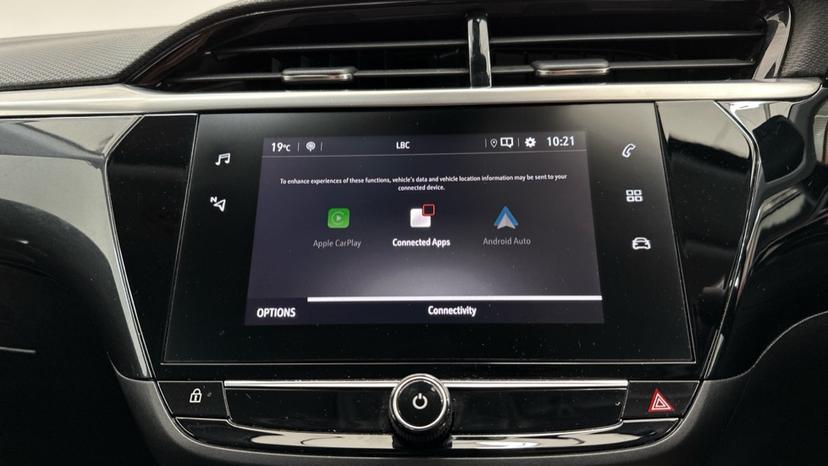 Apple Car Play & Android Auto