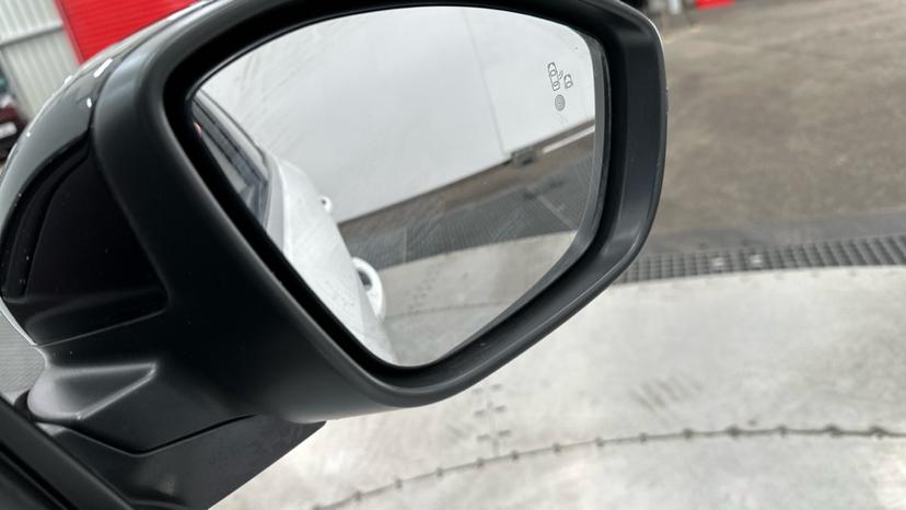 Blind Spot Monitoring System 