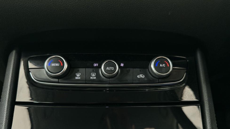 Air Conditioning /Dual Climate Control