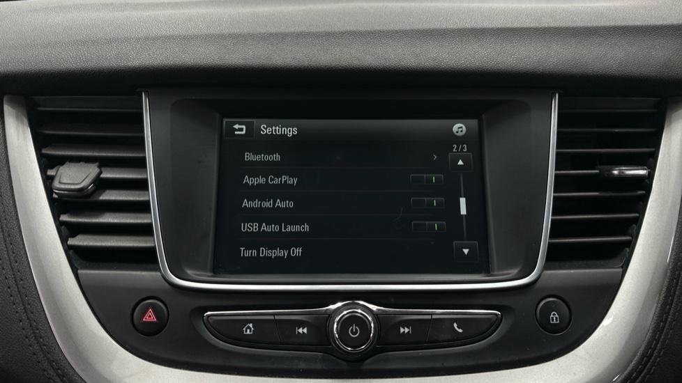 Apple Car Play & Android Auto