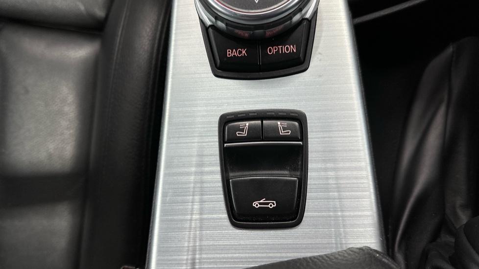 Convertible Roof Button 