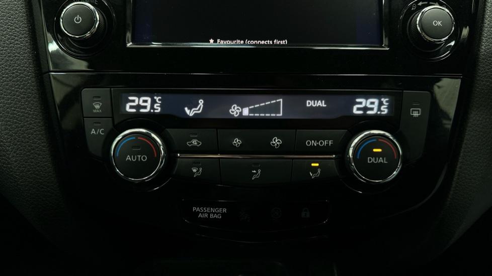 Air Conditioning /Dual Climate Control 