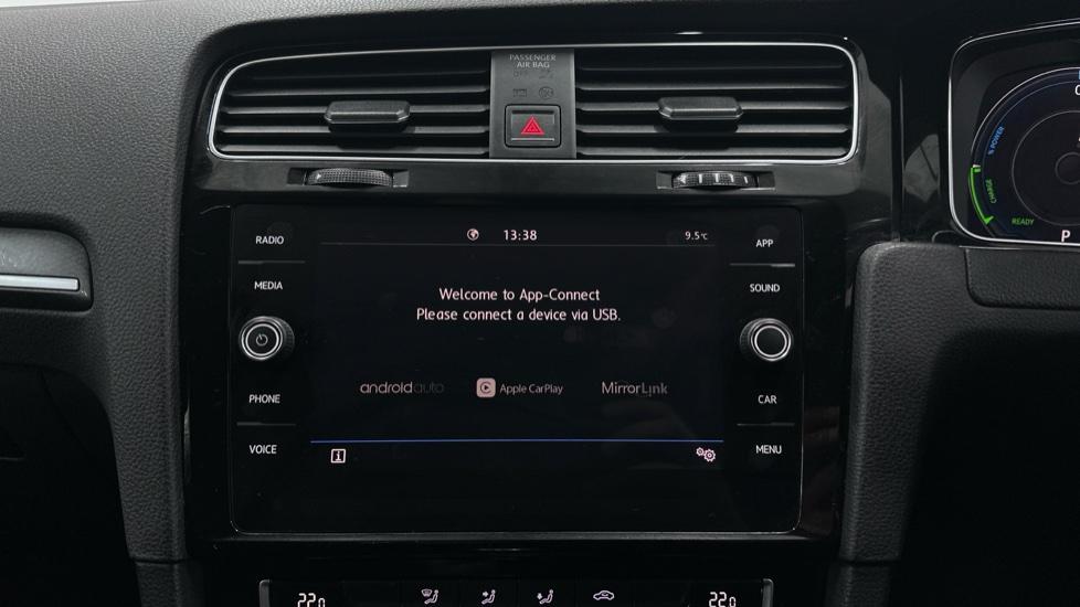 Apple Car Play & Android Auto