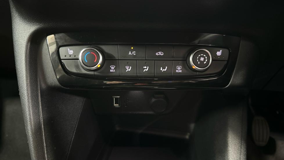 Air Conditioning /Heated Seats