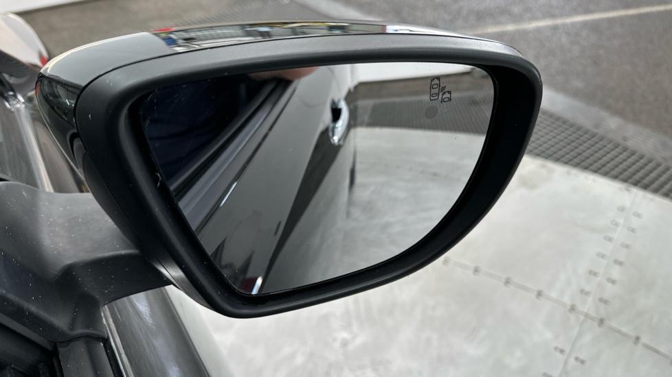 Blind Spot Monitoring System 