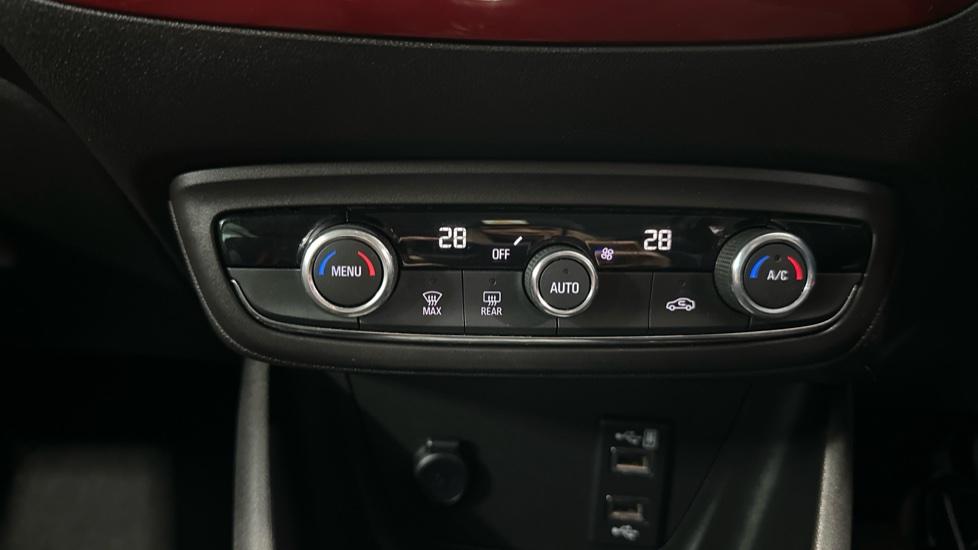 Air Conditioning /Dual Climate Control 