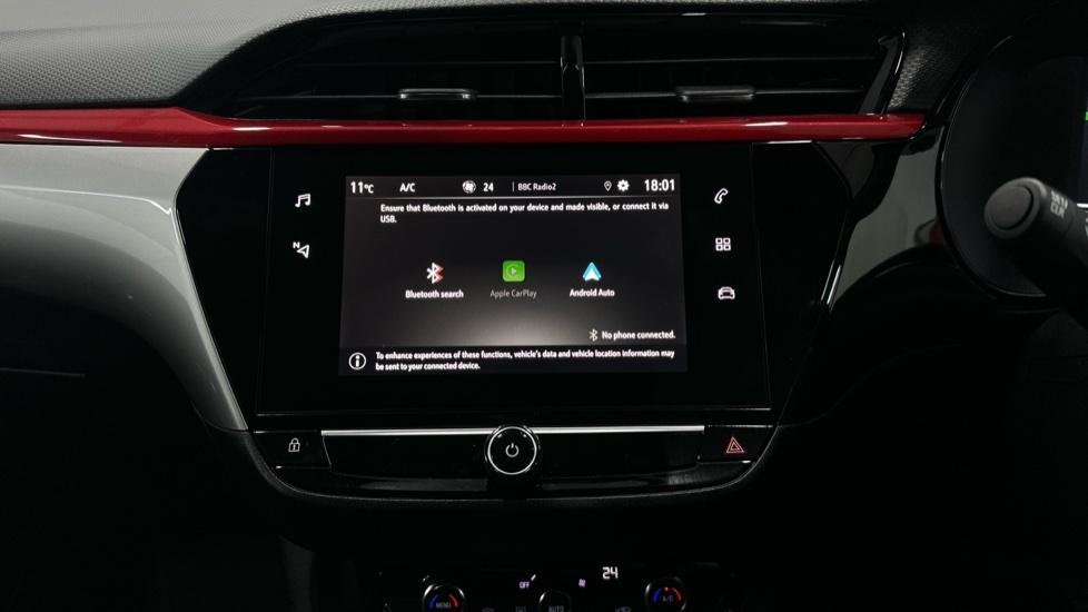 Bluetooth / Apple CarPlay / Android Auto 