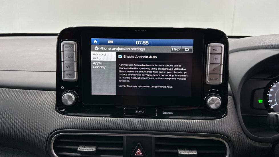 Apple Car Play & Android Auto