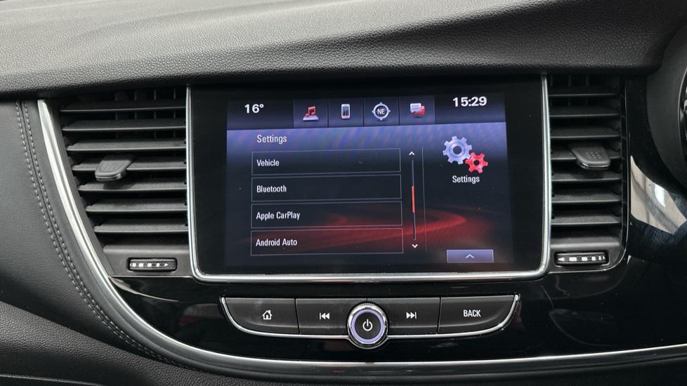 Apple Car Play & Android Auto