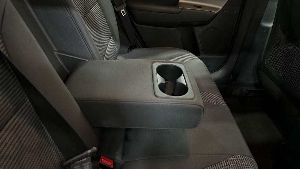 Rear Armrest/ Cup Holder