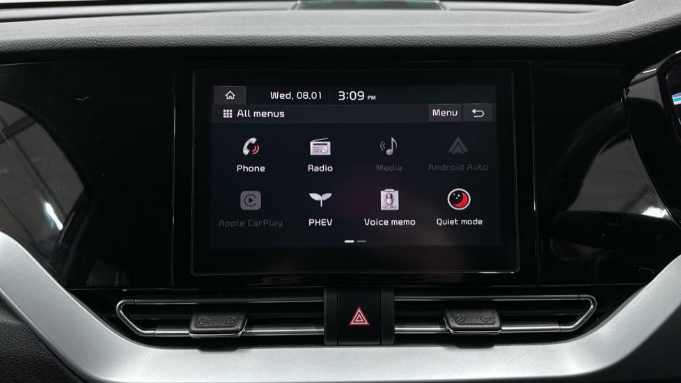 Apple Car Play & Android Auto