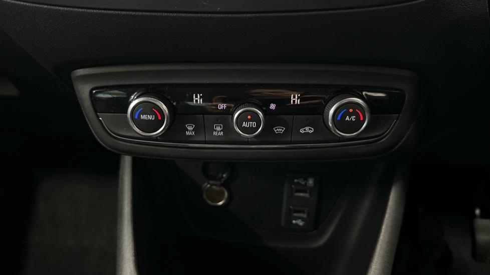 Air Conditioning /Dual Climate Control 