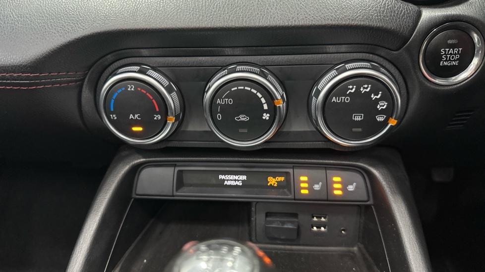 Air Conditioning /Heated Seats 