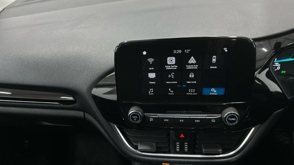 Apple Car Play & Android Auto