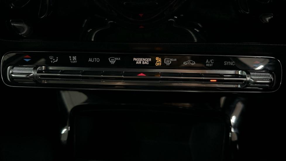 Air Conditioning /Dual Climate Control 