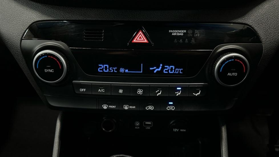 Air Conditioning / Dual Climate Control 